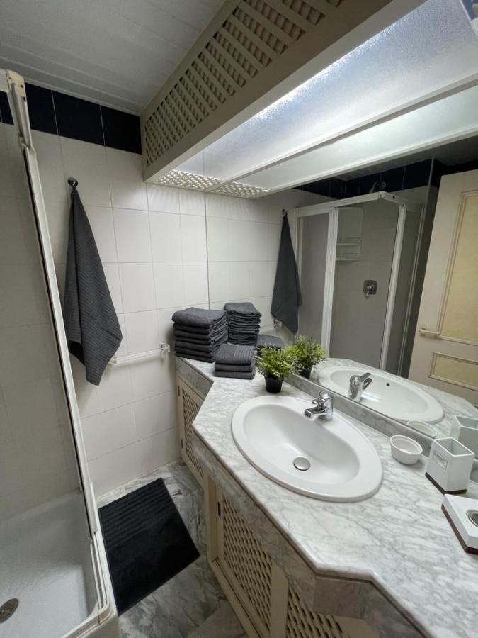 G&G Isla Poniente Puerto Marina Apartment Benalmadena Exterior photo