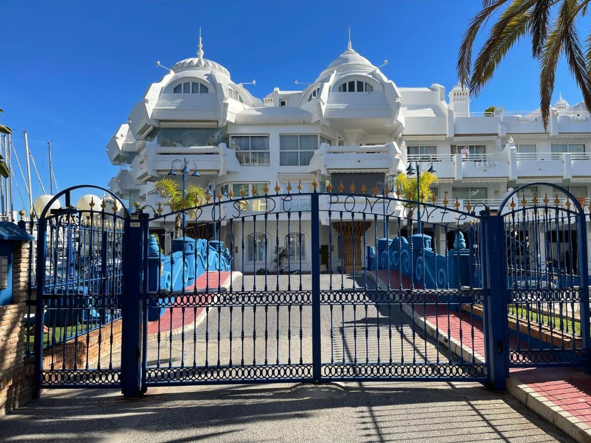 G&G Isla Poniente Puerto Marina Apartment Benalmadena Exterior photo